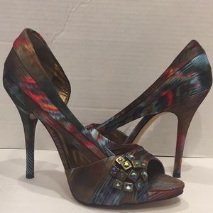 Marciano Pumps - Size 6.5